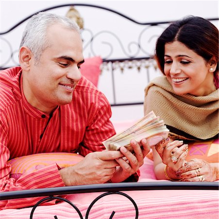 लॉकडाऊन मधली घरं.