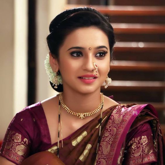 स्त्रियांच्या सुंदर छटा